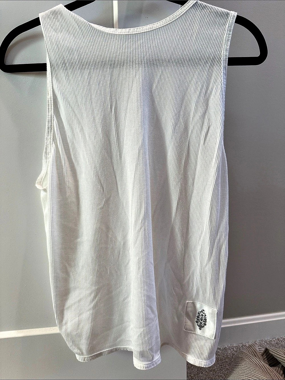 Free People Ribbed Tank Top in White Size Medium Like New